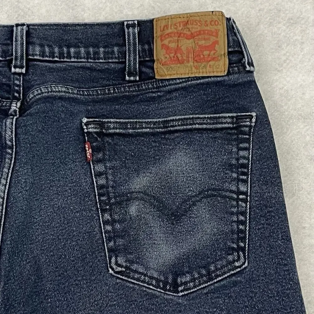 Levis 505 Jeans Mens Size 38X32 Blue Regular Fit Medium Wash Denim